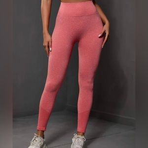 Stretchy seamless gym leggings!